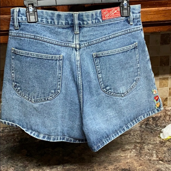 Jean shorts - Picture 3 of 4